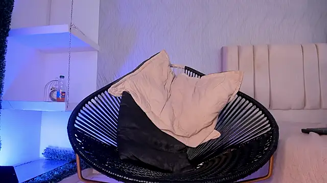 JOCELYN_SANTANA1's Live XXX Chat