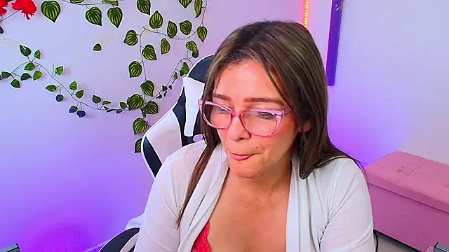 Carol_Miss2: онлайн-секс-чат