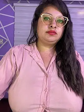 Živý XXX chat MiiaaJoness