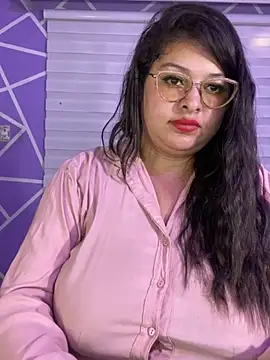 MiiaaJoness Pertunjukan Webcam