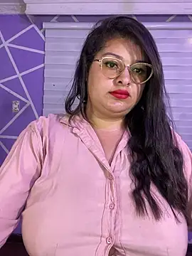 MiiaaJoness Adlı Modelin Web Kamerası Şovu