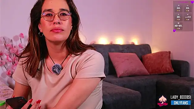 XXX chat uživo modela kathieandpovcock1