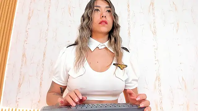 stefanyhorny_69's Live XXX Chat