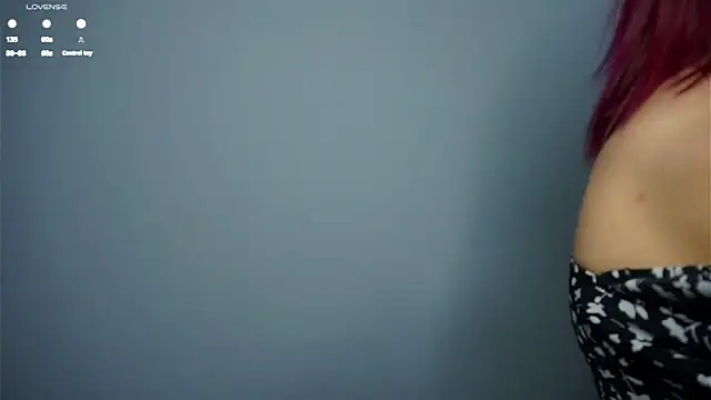 XXX chat uživo modela Likalense