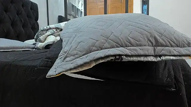 tyler_hank01 Adlı Modelin Canlı XXX Sohbeti