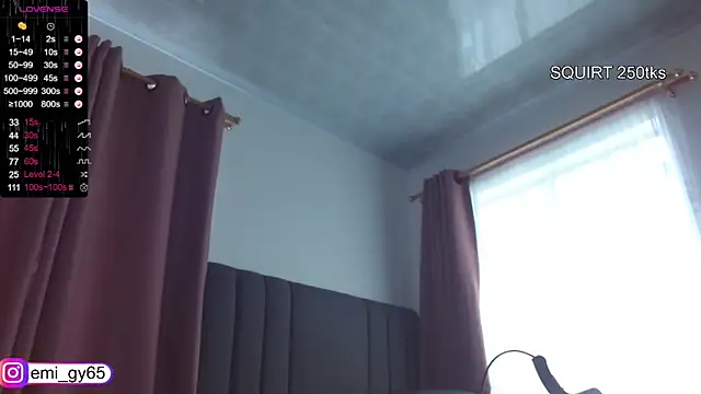 XXX chat uživo modela emilyn_grey1