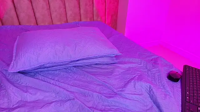 XXX chat uživo modela agath_69