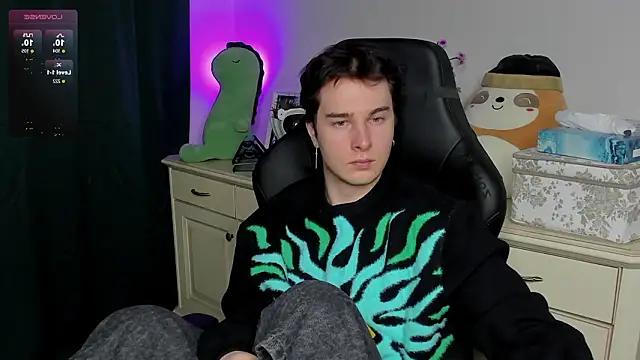 Vincent_Strong Adlı Modelin Canlı XXX Sohbeti