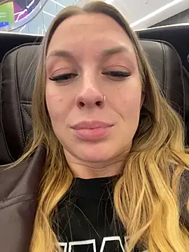 Sweet___Emily Chat XXX in diretta