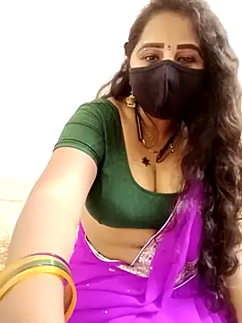 tamil_Vennila's Live XXX Chat