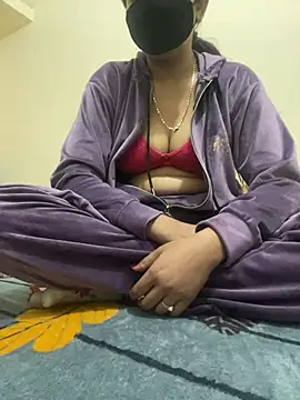 LOVE4GIRL 在線直播表演