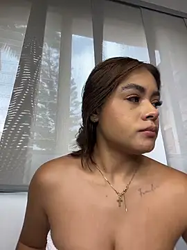 Živý XXX chat MayaMoanXXX