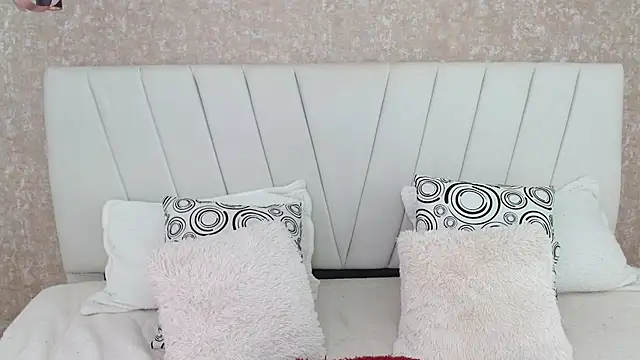 AliceSmity_'s Live XXX Chat