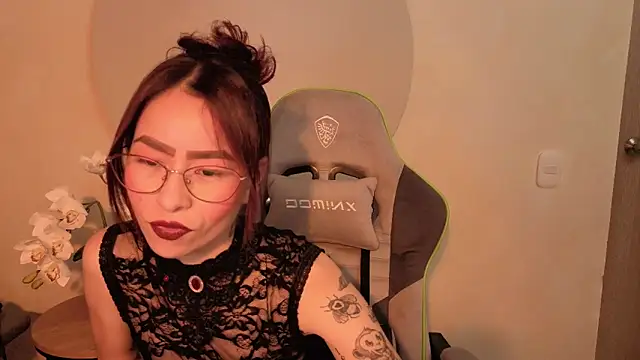XXX chat uživo modela rosse_98_