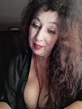 GypsyEsmeralda's Live XXX Chat