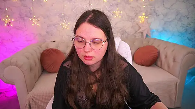 دردشة SophieDreamss الجنسية المباشرة