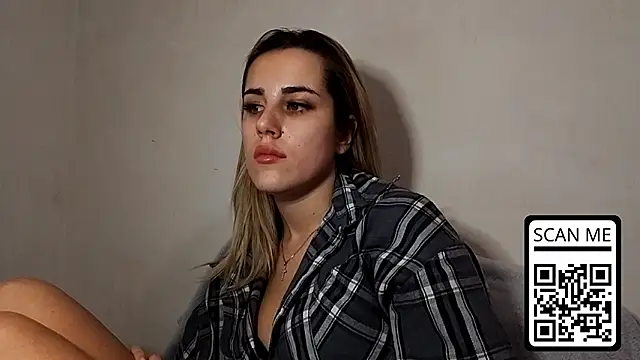 HotMusex: διαδικτυακό σόου στην κάμερα