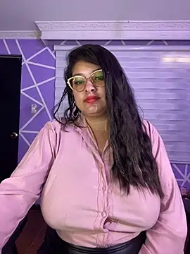 Pertunjukan Kamera Web MiiaaJoness