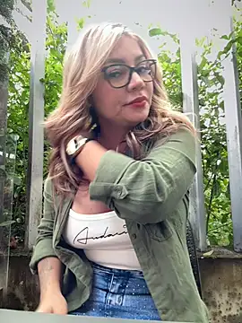 DIANITA_1988 Live XXX Chat