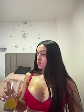 Chat +18 de am_lee ao vivo