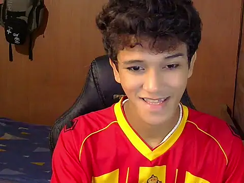 Chat XXX Live hugekenbigcock