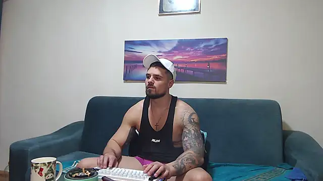 Tiberius_hunk Adlı Modelin Canlı XXX Sohbeti