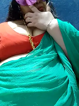 tamilthanushri Live XXX-Chat
