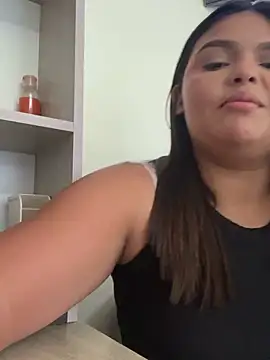 Lia_sexx élő XXX-chatje