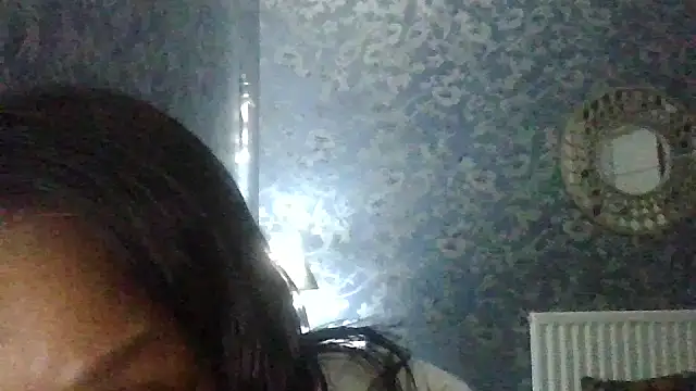 Ebony-SultryX Adlı Modelin Canlı XXX Sohbeti