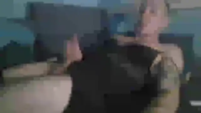 chceciedalsiebie élő XXX-chatje