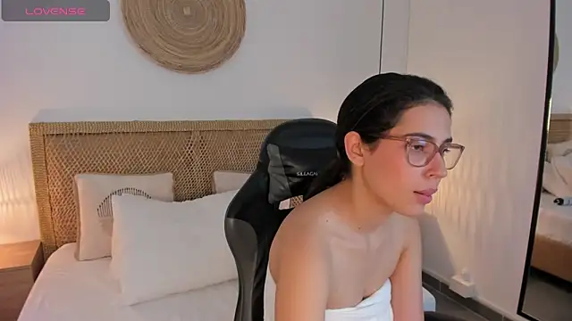 desireee_ 即時 XXX 聊天