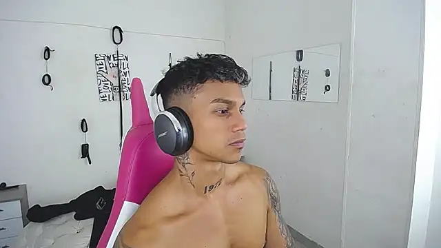 Chat XXX Live Leonard_Price