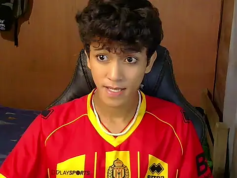 hugekenbigcock's Live XXX Chat