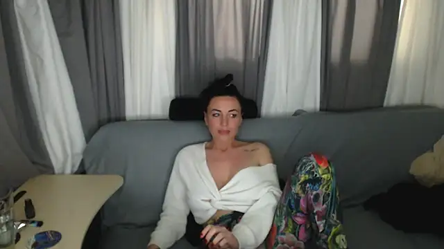 CloveLoven Live XXX chat