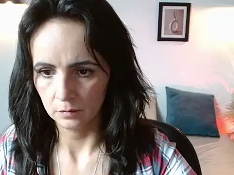 Онлайн чат XXX Juliana__lx