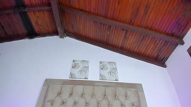 KristalFoxx – Naživo XXX chat