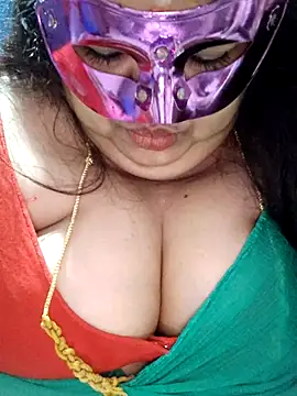 tamilthanushri's Live XXX Chat