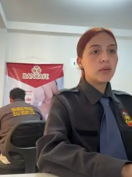 Emily-7_'s Live XXX Chat