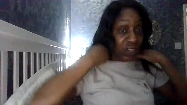 Ebony-SultryX's Live XXX Chat