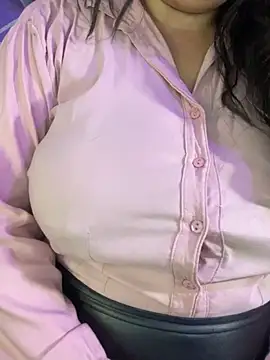 MiiaaJoness' Webcam Show