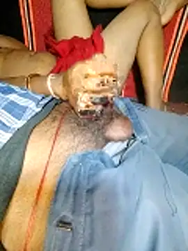 Hot_bhabhi300's Live XXX Chat