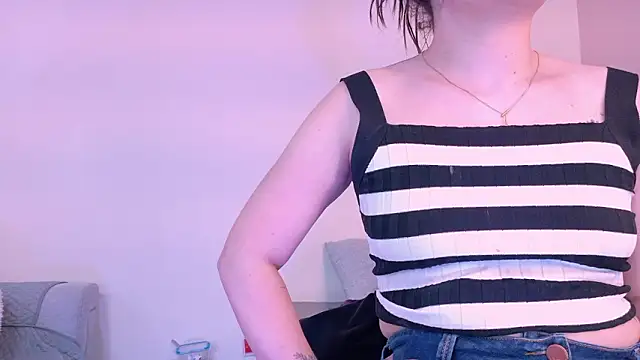 KatiaEvans_'s Live XXX Chat