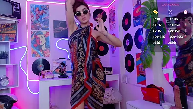 La_Diabla_111_ Live XXX Chat