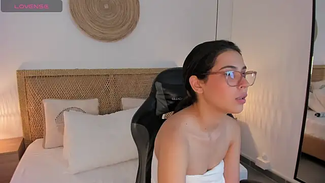 desireee_ 即時 XXX 聊天