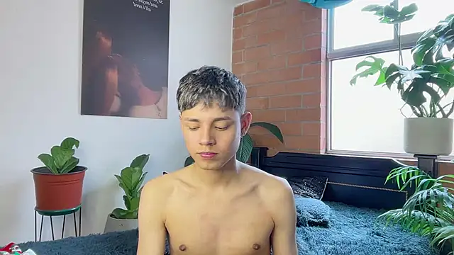 Andy_Belier23 Obrolan Langsung XXX