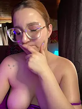 Živý XXX chat CoraVibes