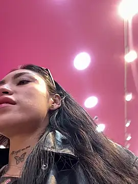 Bonny_Eva Adlı Modelin Canlı XXX Sohbeti