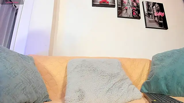 PauleteW10 现场XXX聊天