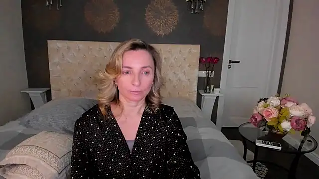 AllisonWilliams: онлайн-секс-чат