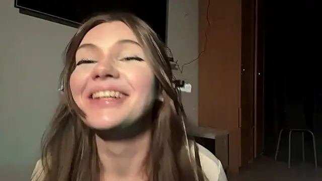 millacrismas: онлайн-секс-чат